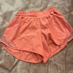 Lulullemon Hotty Hot Low-Rise Lined Short 4''